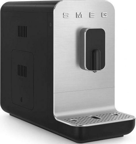 Кофеварки и кофемашины Smeg BCC11BLMEU